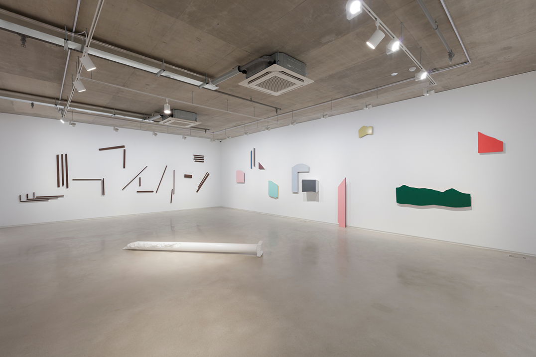 Jeongbae Lee : encroachment